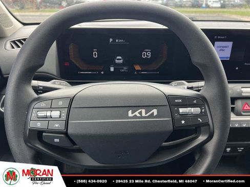 Used 2025 Kia K4 FWD image 19