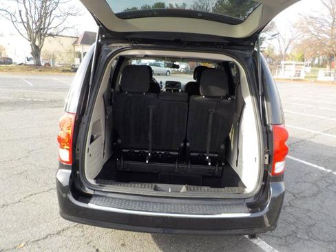 Used 2016 Dodge Grand Caravan SE w/ Quick Order Package 29E SE image 10