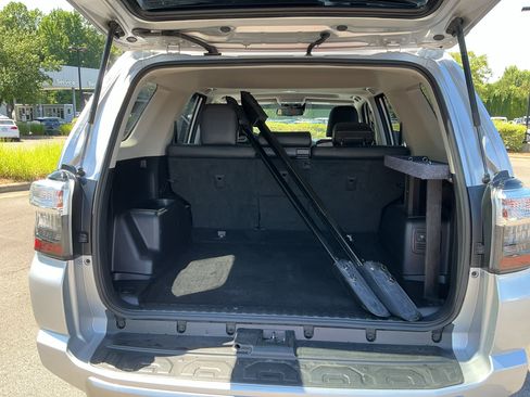 Used 2024 Toyota 4Runner TRD Off-Road Premium w/ Moonroof Package AWD/4WD image 26