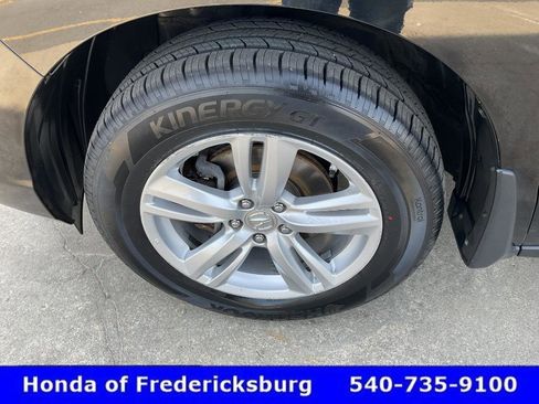 Used 2020 Volvo XC90 T6 Momentum w/ Protection Package Premier image 2