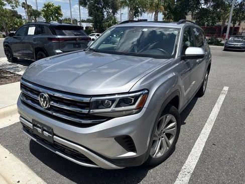 Used 2021 Volkswagen Atlas SE w/ Panoramic Sunroof Package AWD/4WD image 3