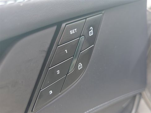 Used 2025 Porsche 911 Carrera 4 GTS image 22