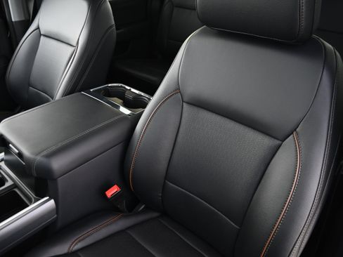 Used 2025 Ford F450 Lariat image 14