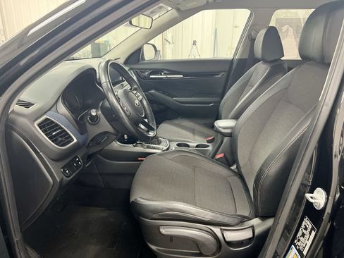 Used 2021 Kia Seltos S AWD/4WD image 19