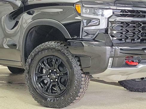 Certified 2026 Chevrolet Silverado 1500 ZR2 AWD/4WD image 3
