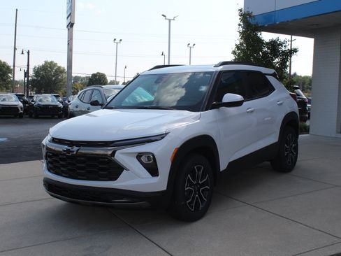 New 2026 Chevrolet TrailBlazer ACTIV w/ Convenience Package AWD/4WD image 9
