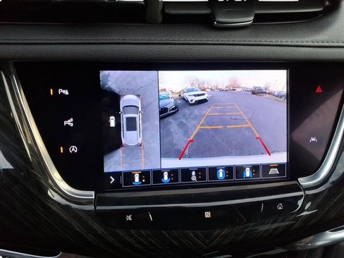 Used 2020 Cadillac XT6 Premium Luxury image 19