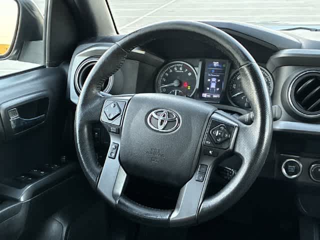 Used 2022 Toyota Tacoma TRD Off-Road AWD/4WD image 23