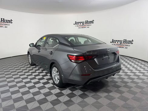 Used 2025 Nissan Sentra S image 8