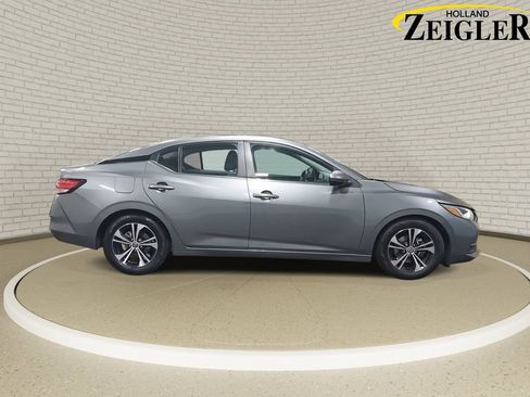 Used 2023 Nissan Sentra SV image 4