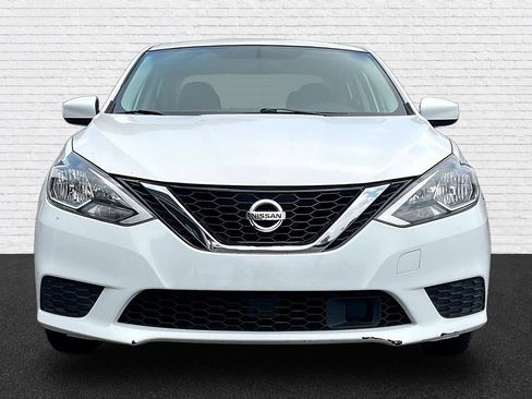 Used 2019 Nissan Sentra SV FWD image 2