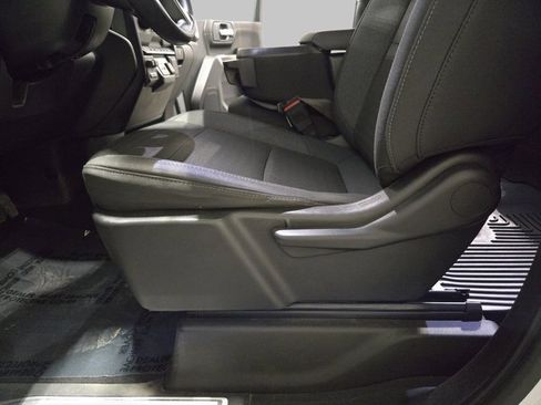 Used 2020 Chevrolet Silverado 2500 LT w/ Z71 Off-Road Package image 27