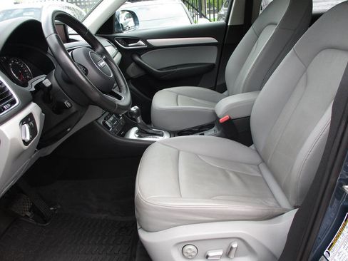 Used 2016 Audi Q3 2.0T Premium Plus w/ Technology Package AWD/4WD image 31