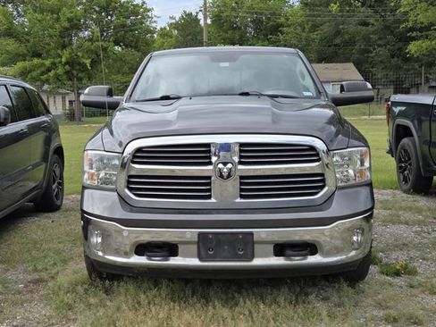 Used 2016 RAM 1500 Lone Star AWD/4WD image 2