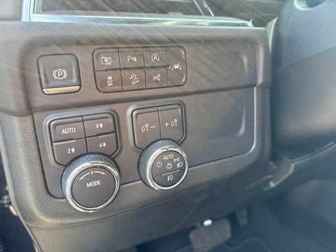 Used 2025 Chevrolet Tahoe Z71 AWD/4WD image 17
