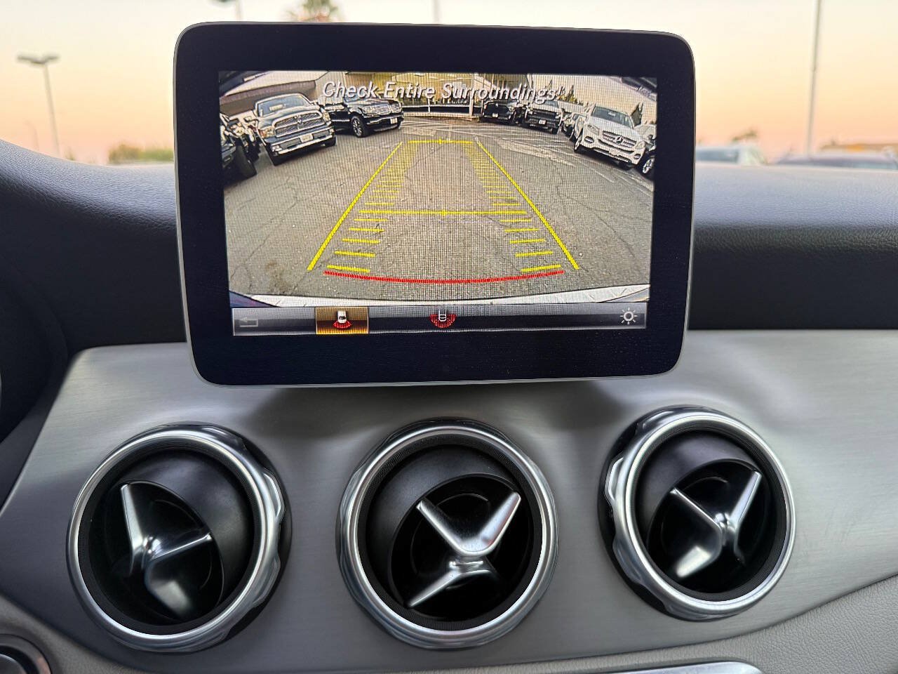 Used 2019 Mercedes-Benz GLA 250 4MATIC image 18