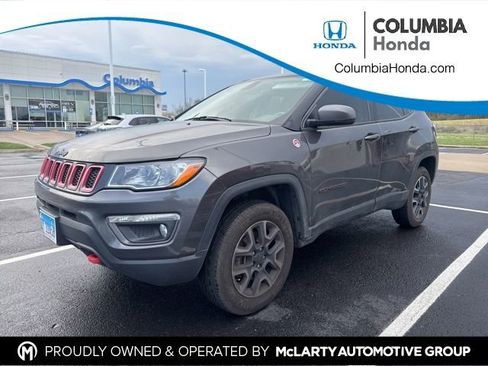 Used 2019 Jeep Compass Trailhawk image 1