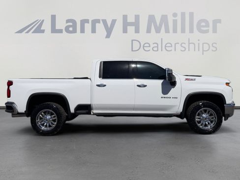 Used 2022 Chevrolet Silverado 2500 LTZ AWD/4WD image 6