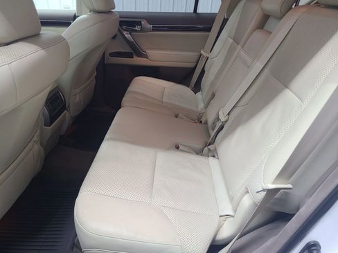 Used 2014 Lexus GX 460 Luxury image 37