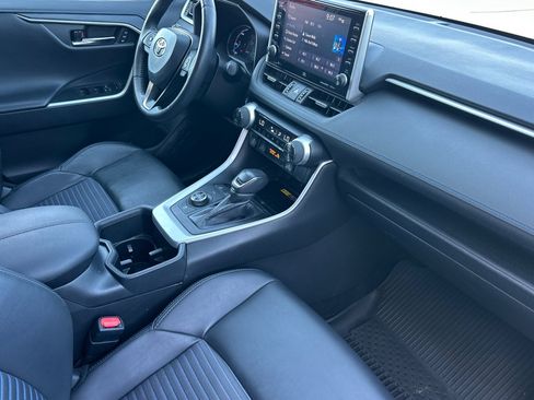 Certified 2022 Toyota RAV4 XSE AWD/4WD image 16