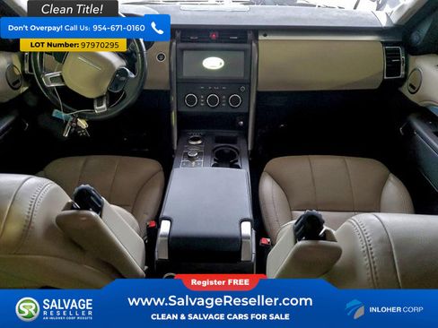 Used 2020 Land Rover Discovery Landmark image 11