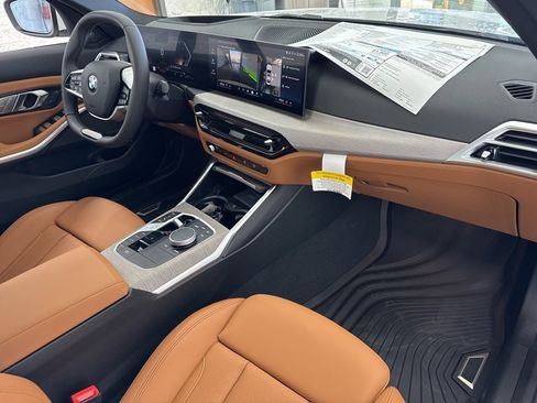 Used 2025 BMW 330i xDrive Sedan w/ Premium Package image 43