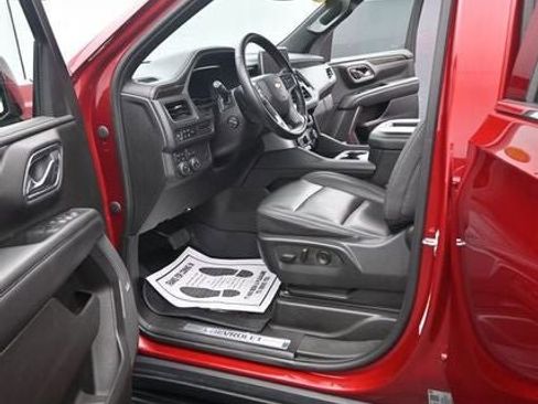 Used 2023 Chevrolet Tahoe LT w/ Luxury Package AWD/4WD image 16