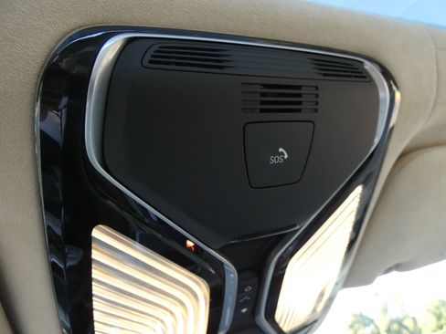 Used 2016 BMW 750i xDrive image 87