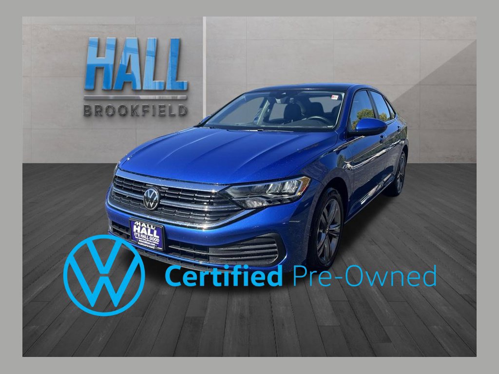 Certified 2024 Volkswagen Jetta SE w/ Panoramic Sunroof Package FWD image 1