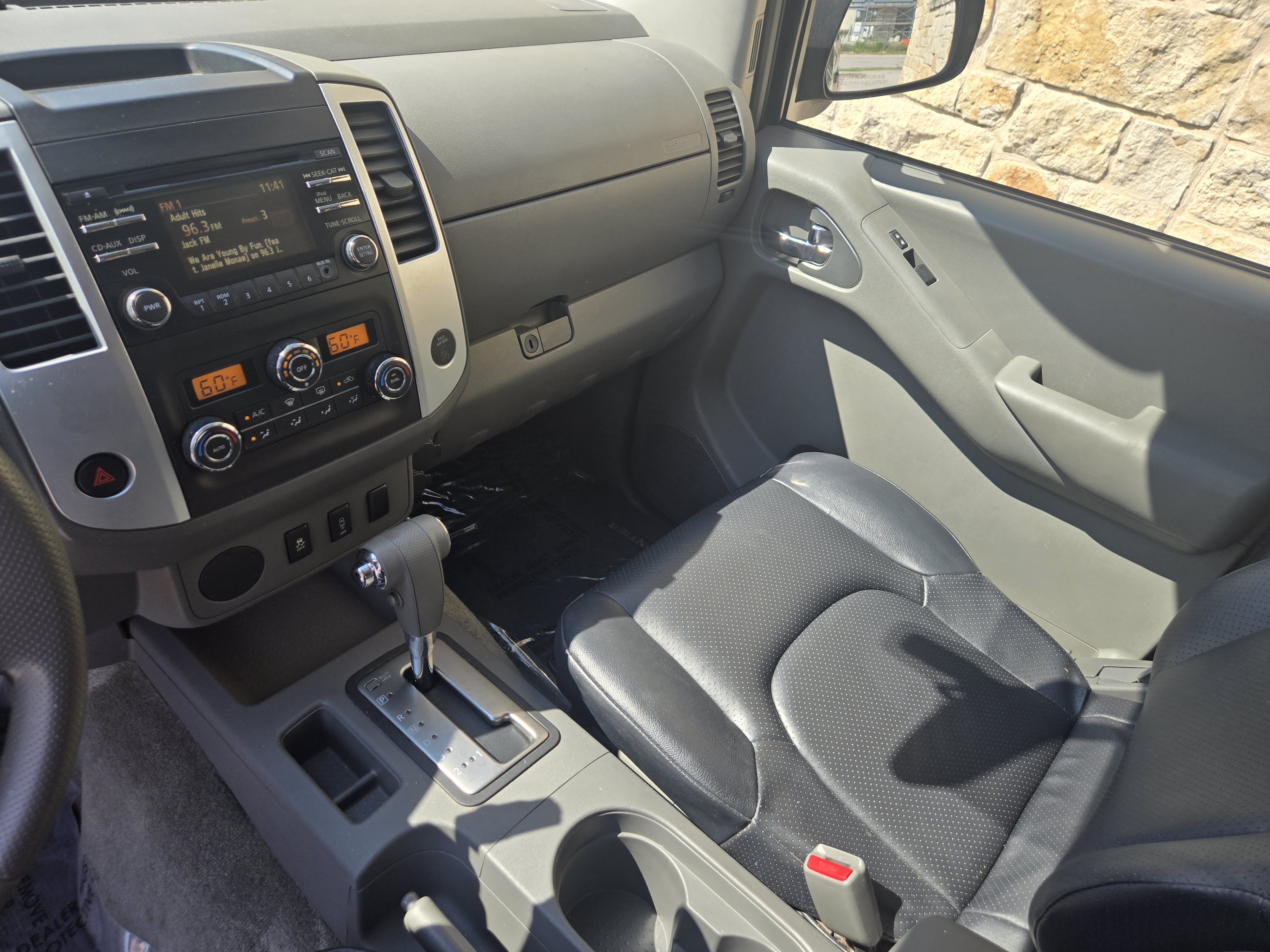 Used 2013 Nissan Frontier SV w/ SV Value Truck Pkg RWD image 13