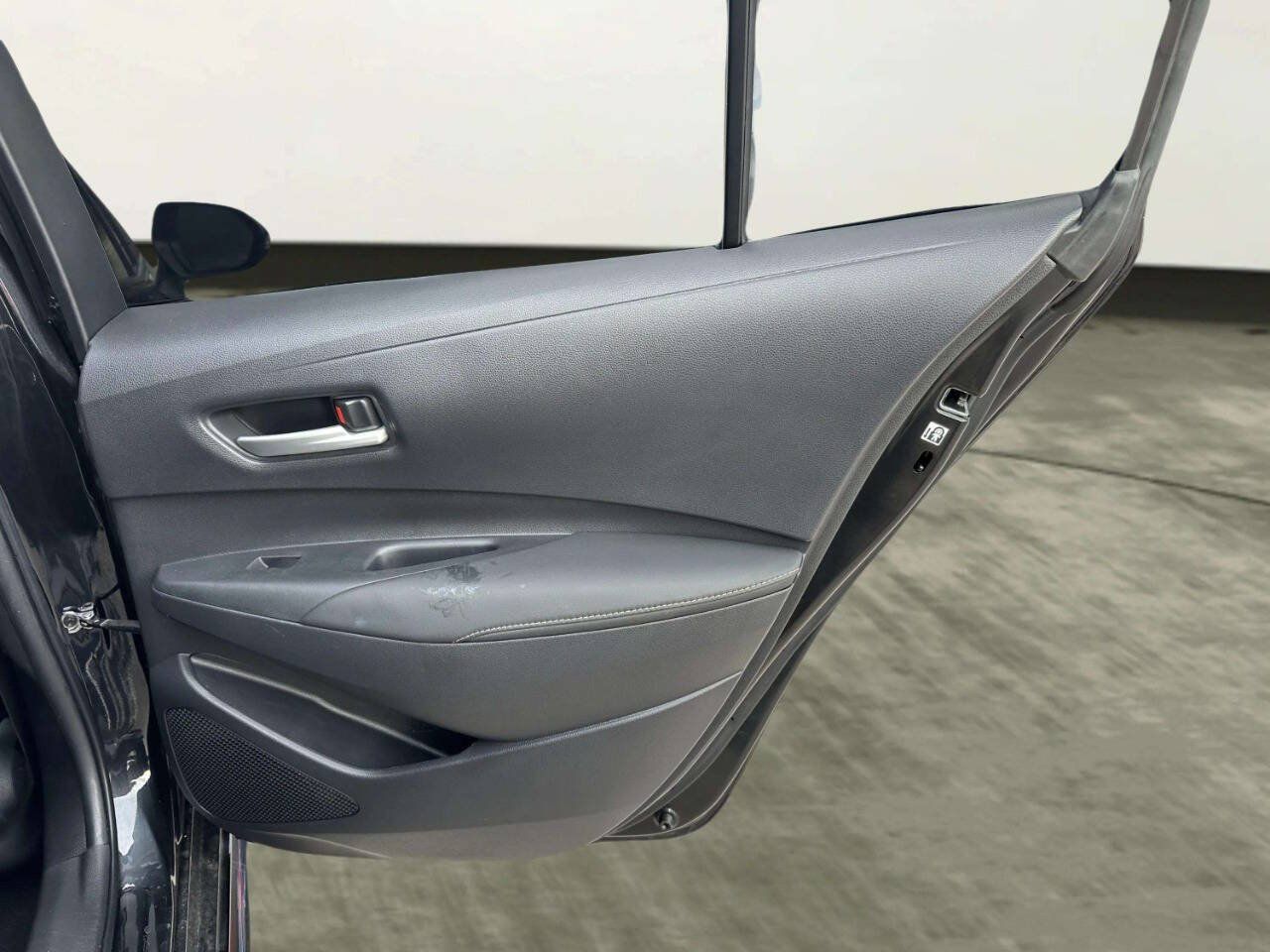 Used 2021 Toyota Corolla XLE FWD image 21