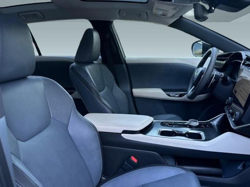 Used 2023 Lexus RZ 450e Premium w/ Technology Package image 31