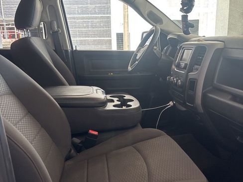 Used 2019 RAM 1500 Express w/ Express Value Package image 7