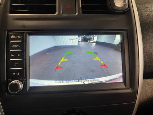 Used 2019 Nissan Versa SV image 27