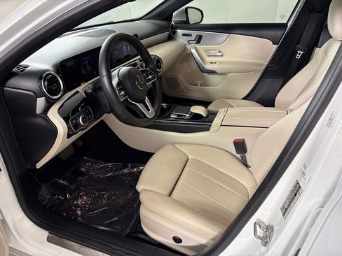 Used 2020 Mercedes-Benz A 220 image 24