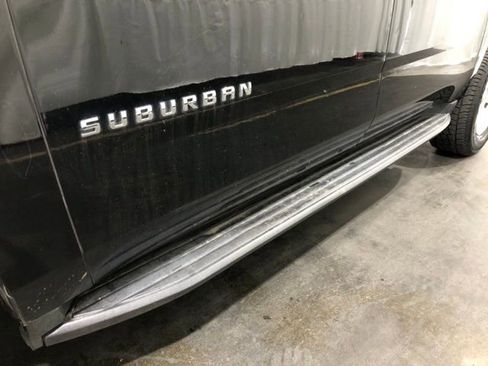 Used 2017 Chevrolet Suburban LT AWD/4WD image 26