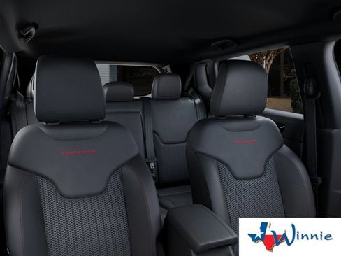 New 2026 Jeep Compass Trailhawk image 30