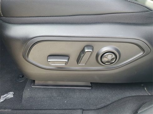 New 2025 Jeep Grand Cherokee L Limited w/ Luxury Tech Group II image 21