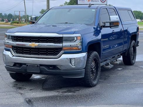 Used 2018 Chevrolet Silverado 1500 LT w/ All Star Edition AWD/4WD image 37