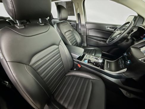 Used 2019 Ford Edge SEL w/ Equipment Group 201A image 34