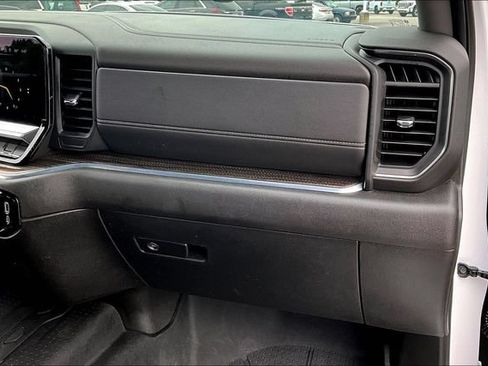 Used 2024 Chevrolet Silverado 1500 LT AWD/4WD image 27