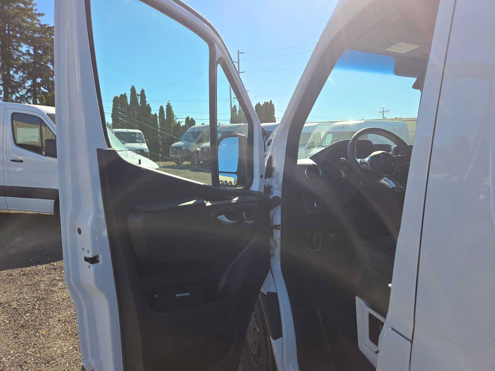 Used 2026 Mercedes-Benz Sprinter 2500 image 19