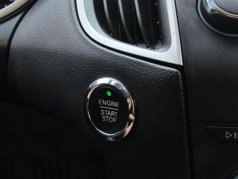 Used 2016 Ford Edge SEL image 23