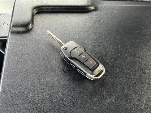 Used 2022 Ford F150 XL w/ Trailer Tow Package image 11