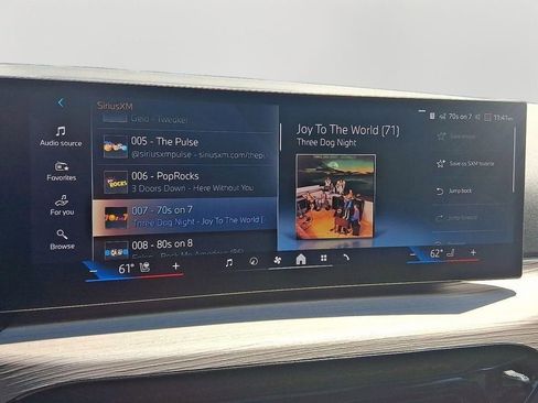 Used 2025 BMW 430i xDrive Coupe w/ Premium Package image 18