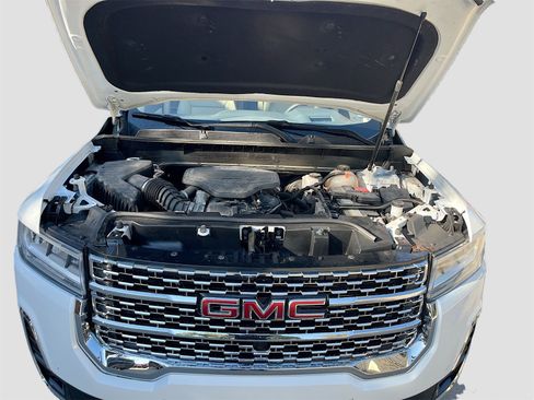 Used 2023 GMC Acadia Denali image 32