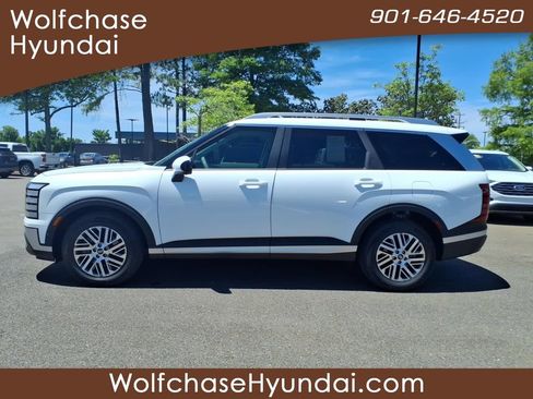 Used 2026 Hyundai Palisade SEL FWD image 2