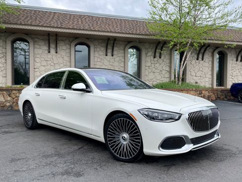 Used 2022 Mercedes-Benz Maybach S 580 4MATIC image 1