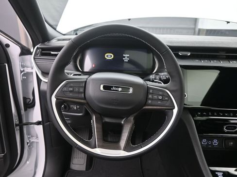 New 2026 Jeep Grand Cherokee Limited AWD/4WD image 27