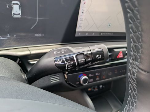 Certified 2026 Kia Sportage X-Line w/ X-Line Technology Package AWD/4WD image 35